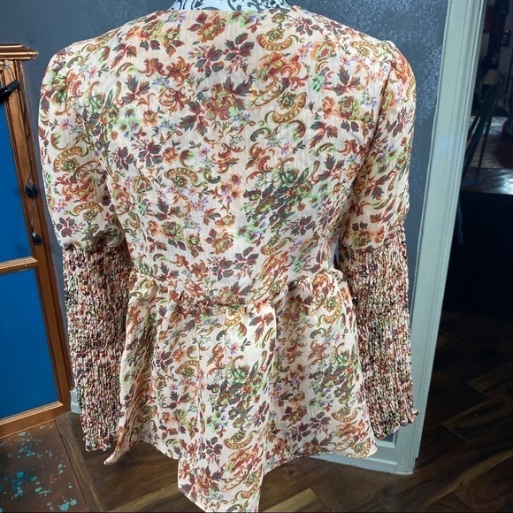 STEVIE MAY SAFFRON Brown floral long sleeve top - Picture 11 of 13